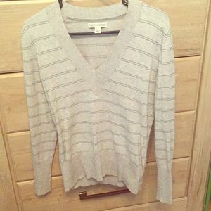 Banana Republic v. Neck silk cotton cashmere